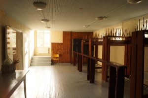 Käytävä ja naulakkotila Kuva käytävästä